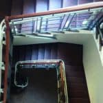 Treppenlift Kosten für kurvigen Lift auf Kurventreppe